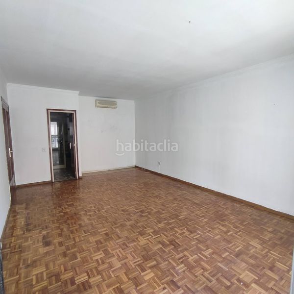 Foto 398bd911-b823-4602-b5f7-e74a4676ac66. Piso precioso piso, elegante y con solera. en Vila de Gràcia Barcelona