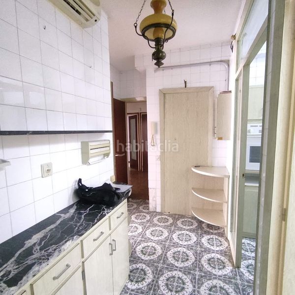 Foto a31fafc8-0feb-4029-b1a8-95057ecd45a7. Piso precioso piso, elegante y con solera. en Vila de Gràcia Barcelona