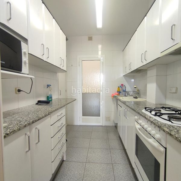 Foto 9c0e3ae3-7083-46bd-8102-f5b74fecae87. Pis a carrer de ribes 27 a Fort Pienc Barcelona