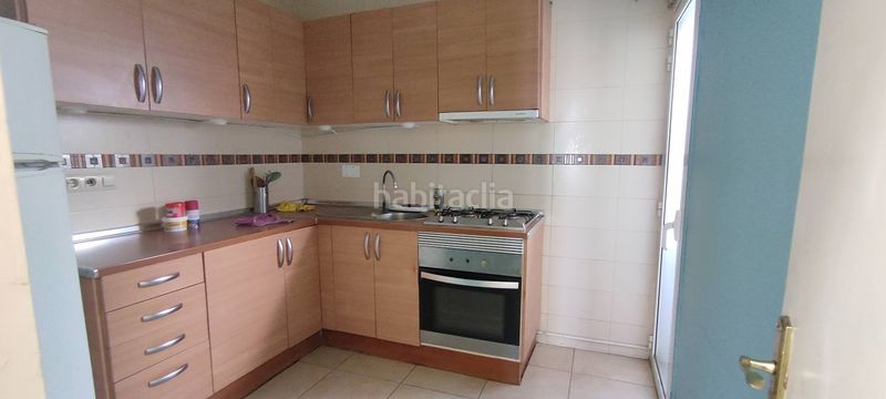 Foto a21f4147-7194-4748-8acd-58ad7e2a8c74. Pis a Raval Barcelona