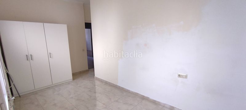 Foto aeb03366-78f0-4935-b959-3362838eeb88. Pis a Raval Barcelona