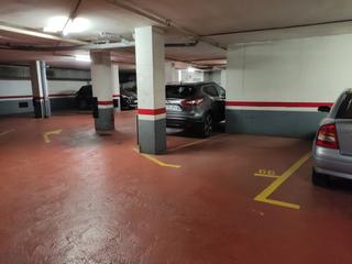 Aparcament cotxe a Carrer de guipúscoa 35. Plaza ideal para cocche pequeño. facil acceso