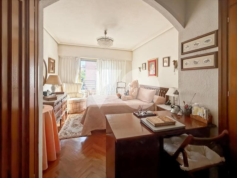 Foto 2bc1c2ea-9ef7-4db3-a006-25b41b9b8694. Piso  en pinar de chamartín, , hortaleza en Costillares Madrid