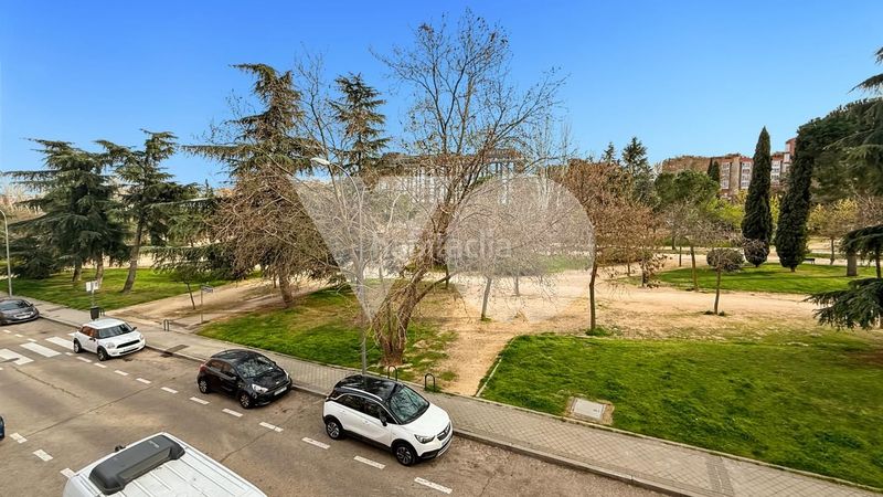 Foto aea4a0a0-e2e7-4677-9805-dd5b6f925dd5. Pis amb calefacció aparcament piscina a Conde Orgaz - Piovera Madrid