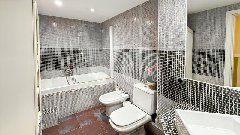 Foto d6a16577-ae8e-4ea3-a2a2-8a7d11a09e45. Pis amb calefacció aparcament piscina a Conde Orgaz - Piovera Madrid