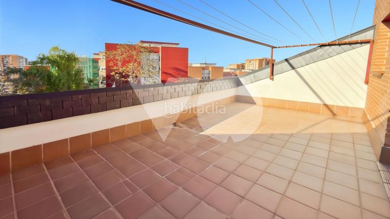 Foto 7800a563-e4b9-447e-8718-13c99f99271c. Pis amb calefacció aparcament piscina a Pinar del Rey Madrid