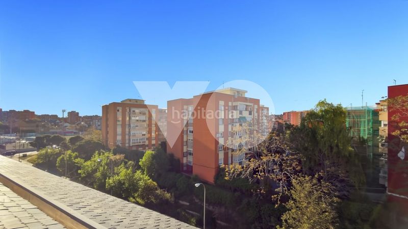 Foto c003267f-29a6-4764-bcfe-b468ee0c5263. Pis amb calefacció aparcament piscina a Pinar del Rey Madrid