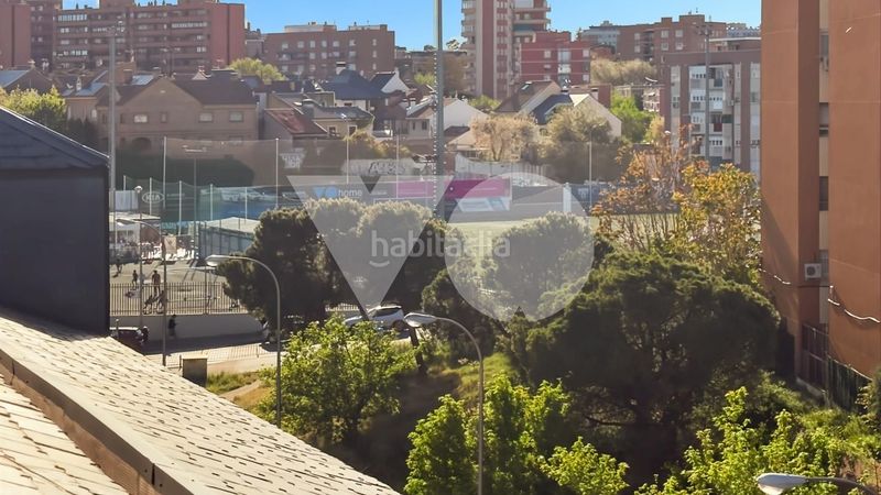 Foto f0cd6a2c-e279-4d02-9c88-60889e7c8470. Pis amb calefacció aparcament piscina a Pinar del Rey Madrid