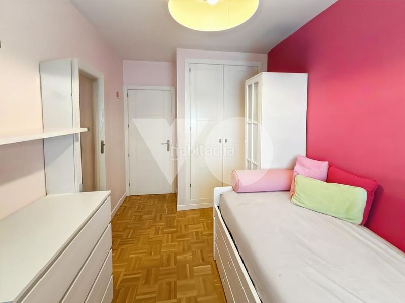 Foto a8b42286-d6d4-4214-be42-add7dcbe8ea5. Pis amb calefacció aparcament a Conde Orgaz - Piovera Madrid