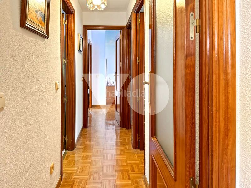 Foto 0c2218e3-5a55-4842-8dab-41c07ea4402c. Pis amb calefacció aparcament a Conde Orgaz - Piovera Madrid