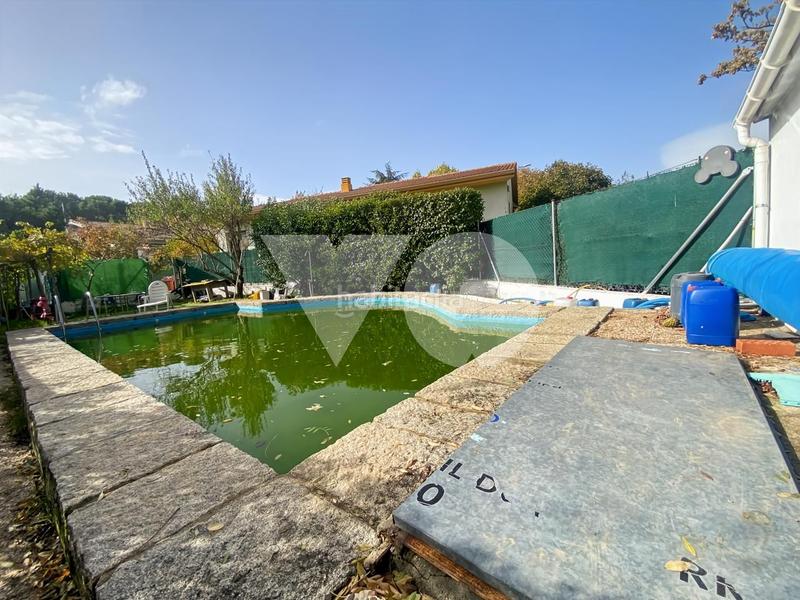 Foto 44e57eb3-7247-45c4-9eab-93bed88fb720. House with pool in Becerril de la Sierra