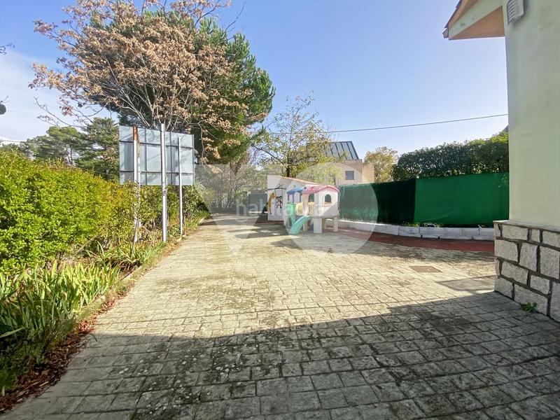 Foto 9cb62731-b300-44c1-aa5c-328f6ef84b98. House with pool in Becerril de la Sierra