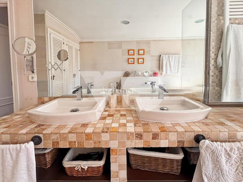 Foto b805100b-31df-48ec-b264-a7e643e26eb3. Casa chalet independiente en venta , madrid en Alpedrete