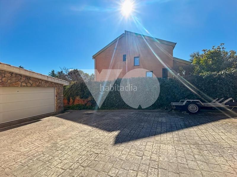 Foto def11cfa-c92b-4c14-b049-203ccfc29eaf. Casa chalet independiente en venta , madrid en Alpedrete