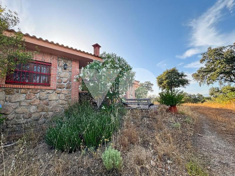 Foto 016bcbb1-34b2-4e10-9ab6-b37a5dbd5569. Mas avec chauffage parking dans Pino Alto-Navarredonda Valdemorillo