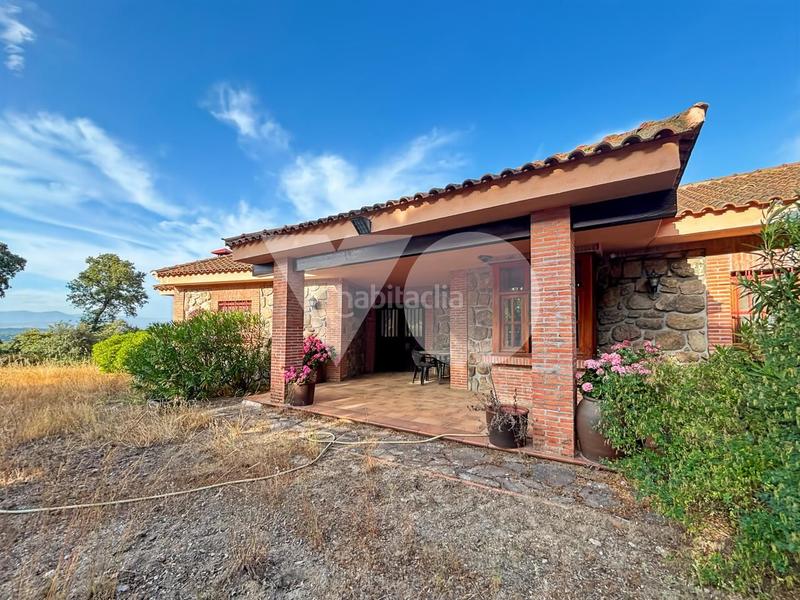 Foto 0a4fe602-8f2f-4ce7-8ac7-b85a48434eb9. Mas avec chauffage parking dans Pino Alto-Navarredonda Valdemorillo