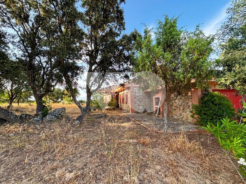 Foto 2ed95027-9038-4984-9271-91384f9ed127. Mas avec chauffage parking dans Pino Alto-Navarredonda Valdemorillo