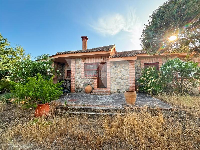 Foto 349bb8f6-5995-447a-a02b-bbe5bbc34efd. Mas avec chauffage parking dans Pino Alto-Navarredonda Valdemorillo