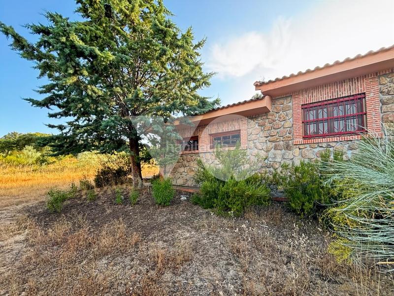 Foto e6c5bbe4-1483-4edb-a0a1-8216d59c1b3f. Mas avec chauffage parking dans Pino Alto-Navarredonda Valdemorillo