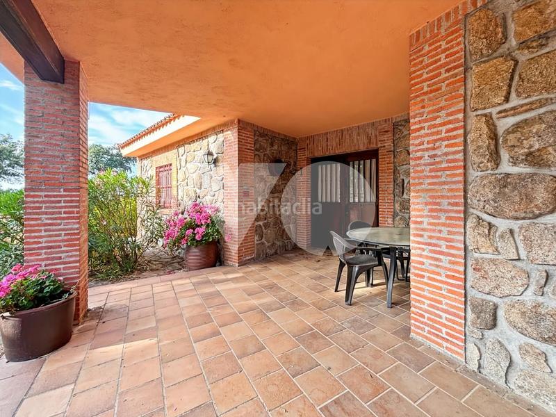 Foto efd6d813-fa43-4e3d-b885-865396ba5ba1. Mas avec chauffage parking dans Pino Alto-Navarredonda Valdemorillo