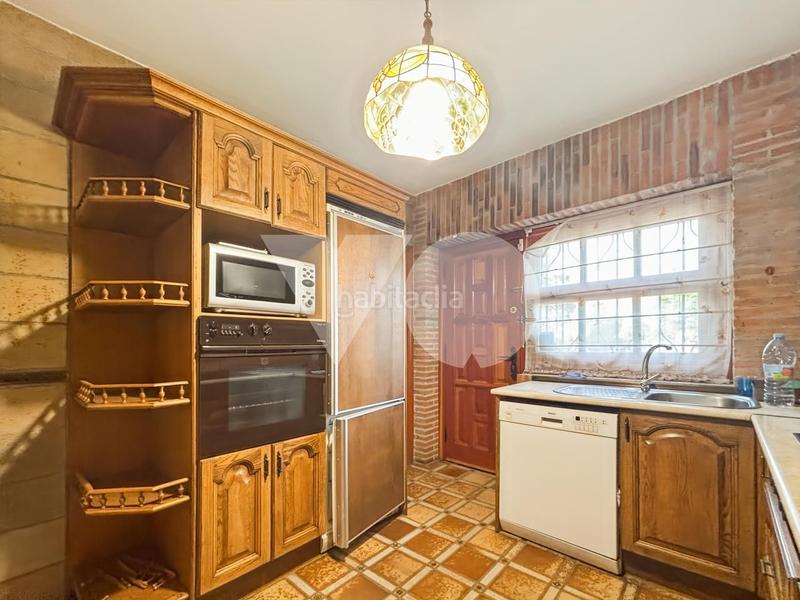 Foto eff02468-3c22-47f9-8191-5b9fa5fc0a0d. Mas avec chauffage parking dans Pino Alto-Navarredonda Valdemorillo