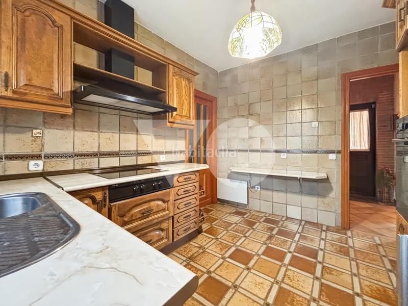 Foto f4c2950d-129e-491e-b991-b9dfe3952717. Mas avec chauffage parking dans Pino Alto-Navarredonda Valdemorillo