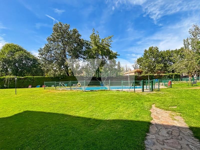 Foto b693a51d-1452-4acf-8405-956ef9a63e9e. Appartamento con riscaldamento parcheggio in Navalquejigo-Los Arroyos Escorial (El)