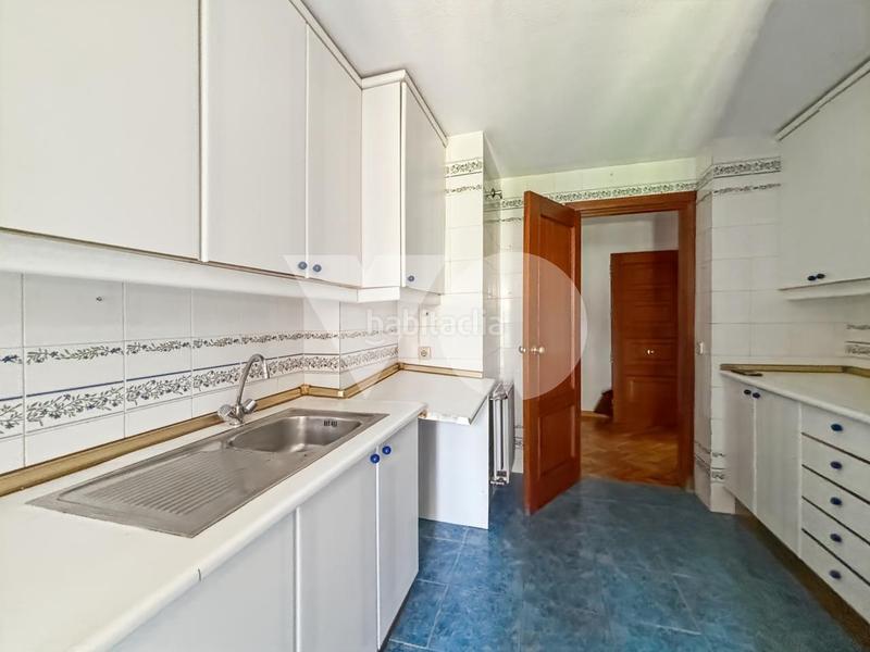 Foto f49e8c02-7b35-4fa2-88d0-28ecb5fd4d84. Appartamento con riscaldamento parcheggio in Navalquejigo-Los Arroyos Escorial (El)