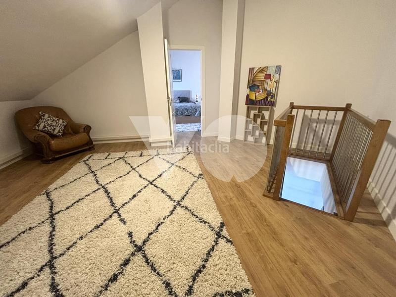 Foto 8a1521ad-6dfe-4c09-96d8-3ec60d7a7731. Zweistöckige wohnung mit heizung pool in Villalba Estación Collado Villalba