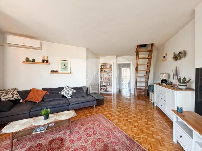 Foto fb79accf-0f68-4e2b-a27c-9b77c41ddea1. Zweistöckige wohnung mit heizung pool in Villalba Estación Collado Villalba