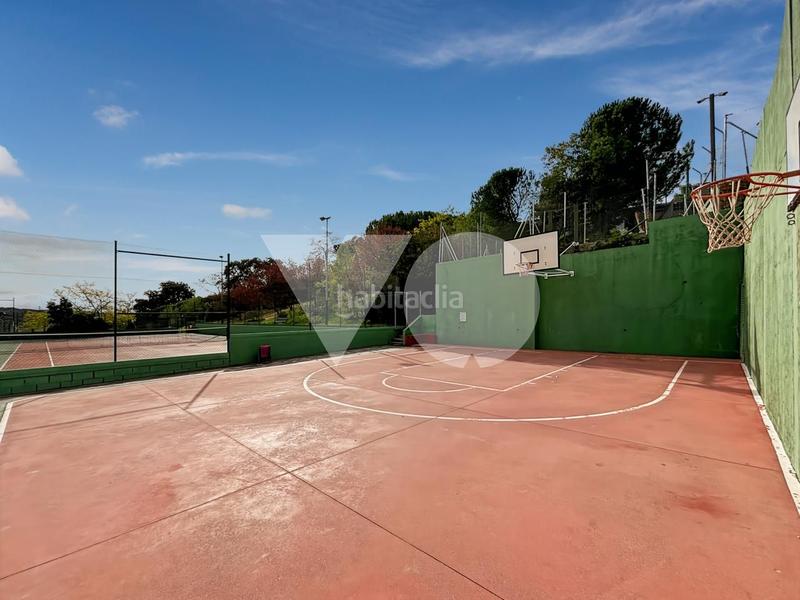 Foto 06193ec2-6b19-427b-a17e-f7f73c7c4c7c. Maison jumelée avec chauffage piscine dans El Guijo-Colonia España Galapagar