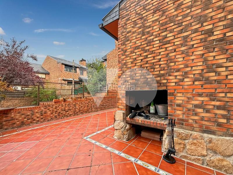 Foto 1a7083fc-a68b-406d-818e-90ceea6d032c. Maison jumelée avec chauffage piscine dans El Guijo-Colonia España Galapagar