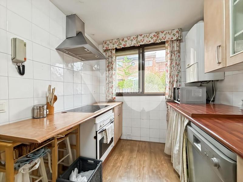 Foto 50a3e1d0-49f2-4177-8faa-740039220f84. Maison jumelée avec chauffage piscine dans El Guijo-Colonia España Galapagar