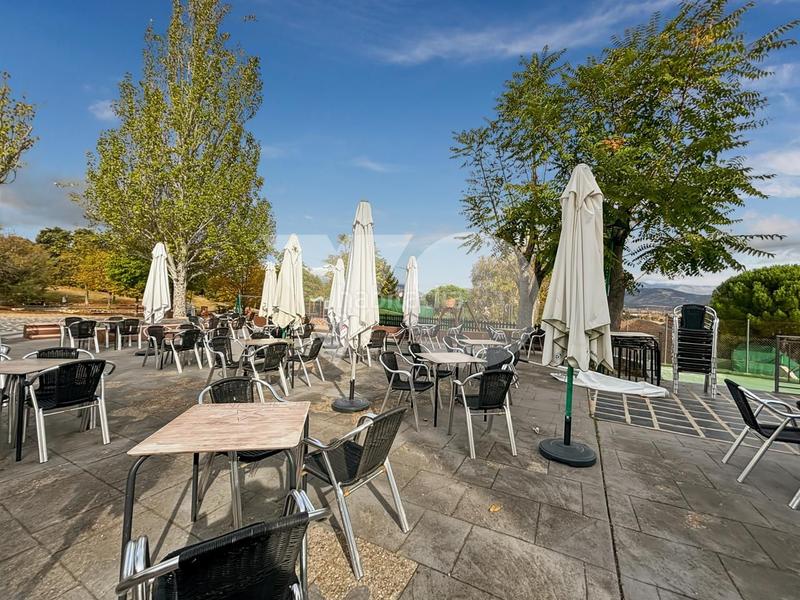 Foto 55aac317-7fef-4477-8402-30860fba7224. Maison jumelée avec chauffage piscine dans El Guijo-Colonia España Galapagar