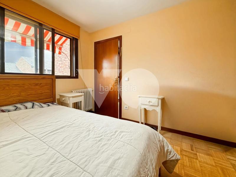 Foto 8f7c9f8e-ee6e-403d-b44e-75982f0b7f62. Maison jumelée avec chauffage piscine dans El Guijo-Colonia España Galapagar