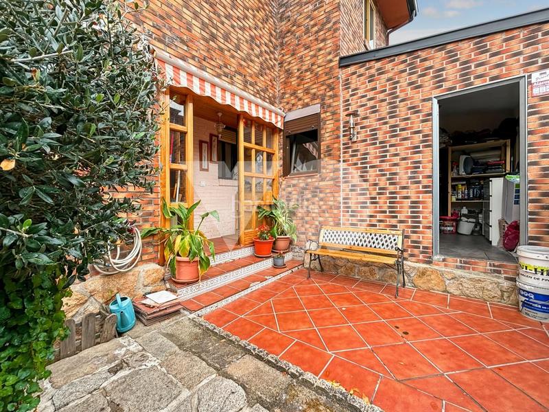 Foto b0a2e06e-0229-4810-815a-240e8644b95e. Maison jumelée avec chauffage piscine dans El Guijo-Colonia España Galapagar