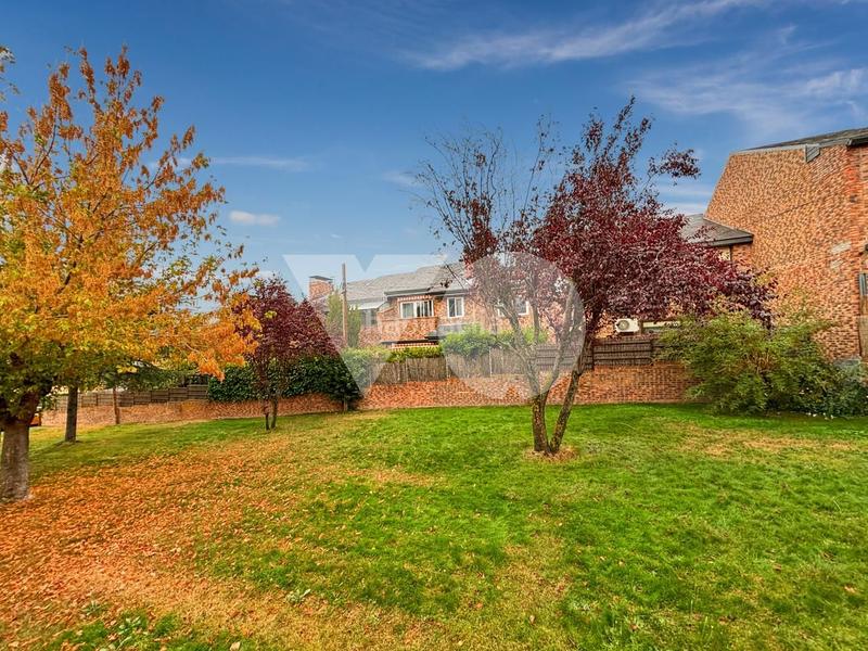 Foto c60856bd-a160-4163-bde3-9888ff564d01. Maison jumelée avec chauffage piscine dans El Guijo-Colonia España Galapagar