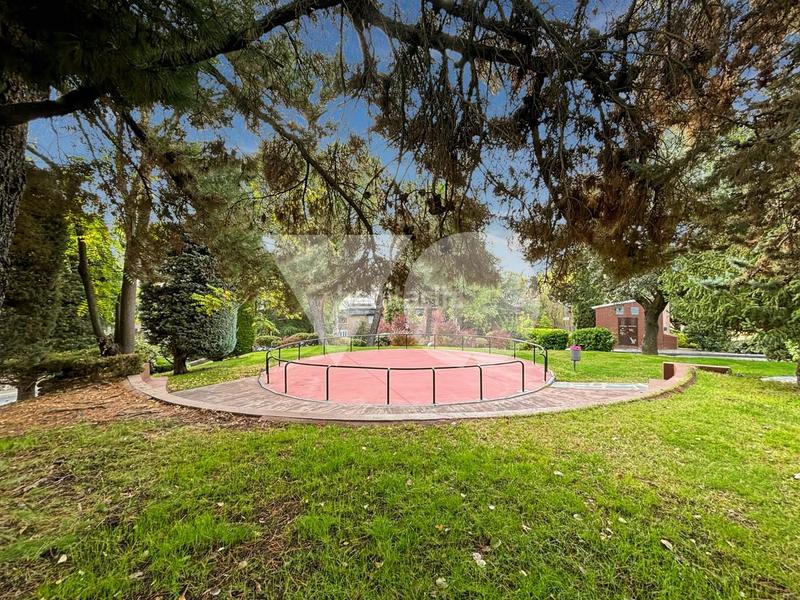 Foto c92d0f8e-1d1f-4d12-961f-451320987618. Maison jumelée avec chauffage piscine dans El Guijo-Colonia España Galapagar