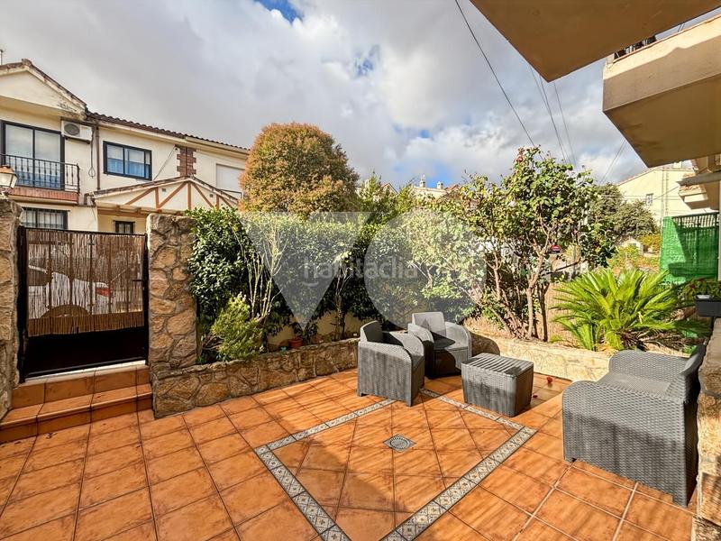 Foto 3c720dad-d39c-4d1e-b163-256c4d05e8b0. Maison avec chauffage parking piscine dans Guadalix de la Sierra