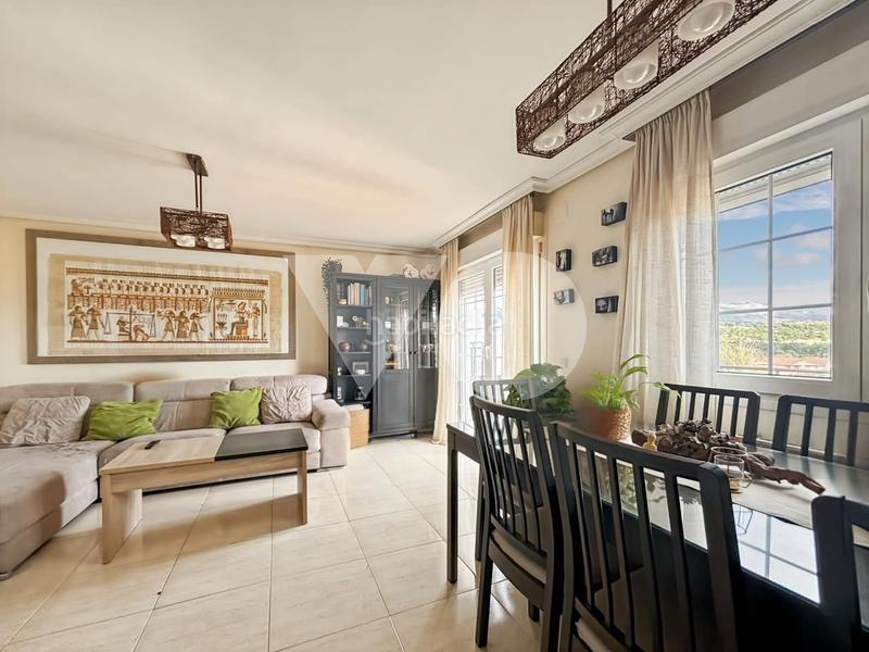 Foto 5aa40df7-f85d-41ea-9534-599018f4e200. Maison avec chauffage parking piscine dans Guadalix de la Sierra