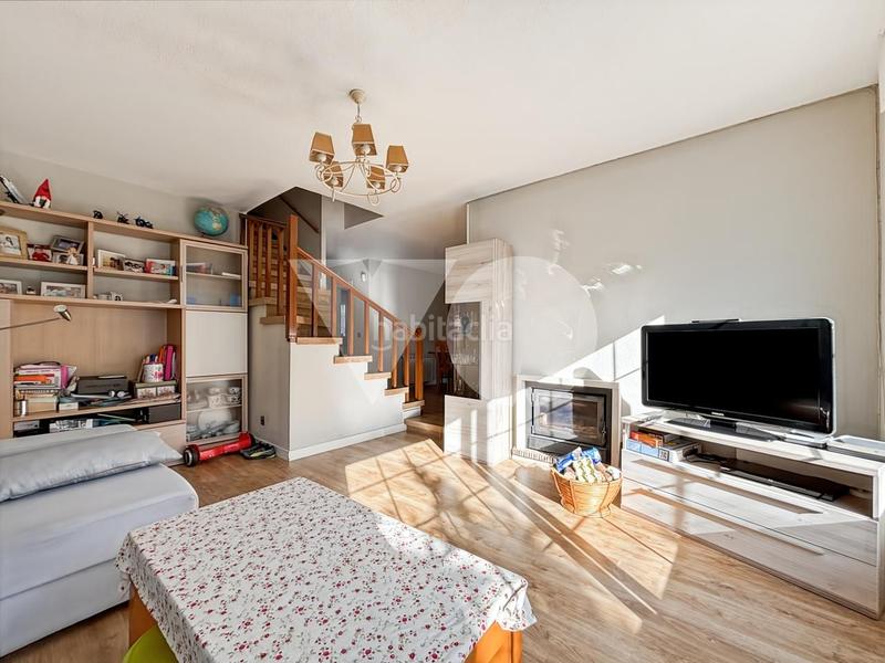 Foto 54453030-3336-4929-ae19-1de4467501ab. Haus mit heizung pool in El Guijo-Colonia España Galapagar