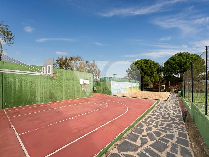 Foto 918459a2-2c05-4c66-847c-7f612b425aeb. Haus mit heizung pool in El Guijo-Colonia España Galapagar