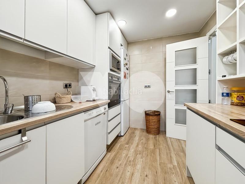 Foto c815bb6e-d1bf-43a4-b30a-2d8abb44248c. Haus mit heizung pool in El Guijo-Colonia España Galapagar