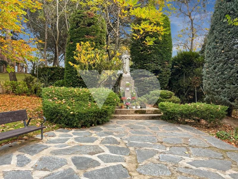 Foto da39e713-ae47-45f9-b783-8fe862cdea21. Haus mit heizung pool in El Guijo-Colonia España Galapagar