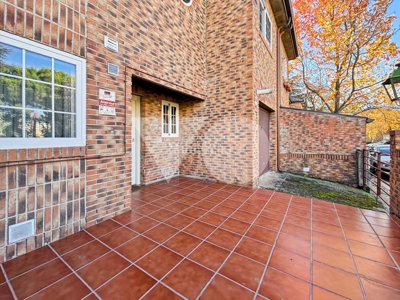 Foto f484730e-f12a-4784-9068-c161d86857cb. Haus mit heizung pool in El Guijo-Colonia España Galapagar