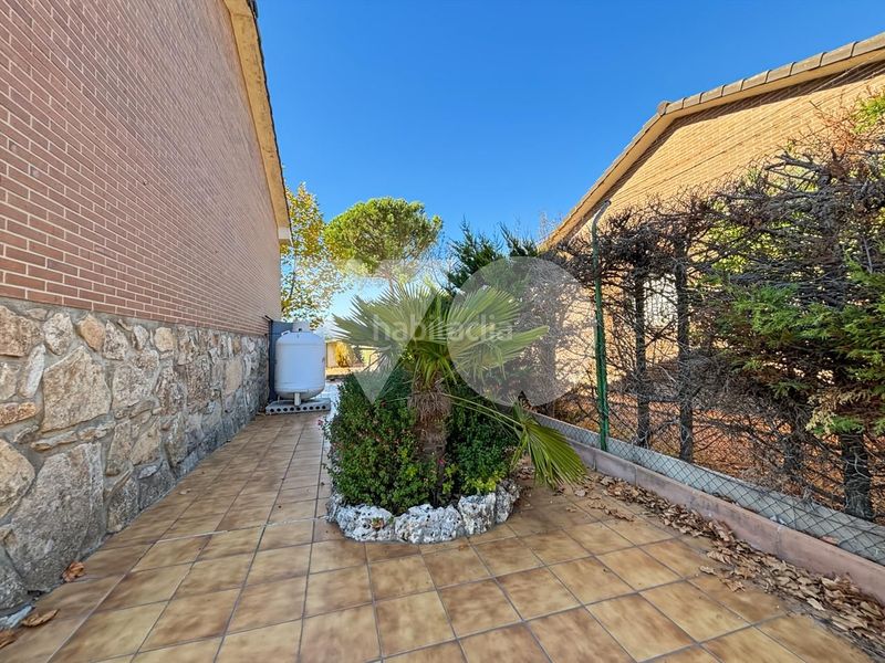 Foto 17298b58-c039-4420-b601-6aa9ba95dfdc. Casa amb calefacció aparcament a El Guijo-Colonia España Galapagar
