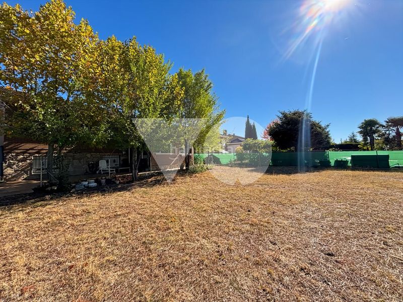 Foto a7a67b60-74e2-433d-8949-71b4d430c607. Casa amb calefacció aparcament a El Guijo-Colonia España Galapagar