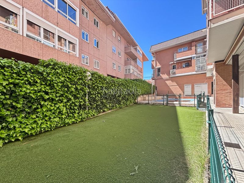 Foto 311c3e29-3cb5-4f44-a93e-777d4028dc13. Duplex con riscaldamento parcheggio in Casa Amarilla Galapagar