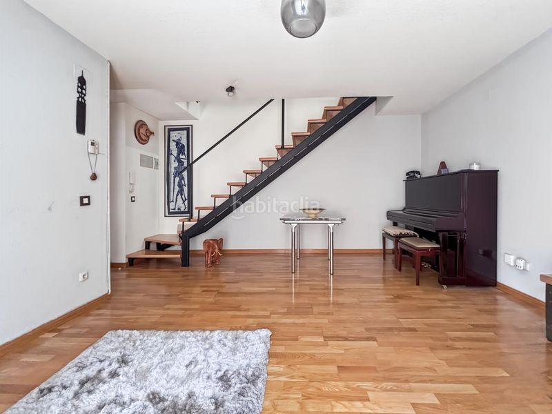 Foto e6e8282c-0ebf-4c37-8712-b3db6ce2107f. Duplex con riscaldamento parcheggio in Casa Amarilla Galapagar