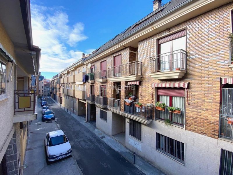 Foto 0b8bf2da-aebb-43a9-a1ec-c891c371eba4. Pis amb calefacció aparcament a Villalba Estación Collado Villalba